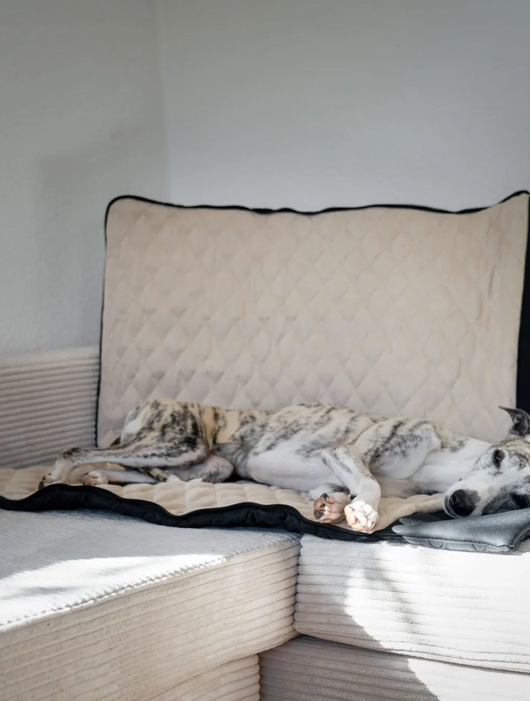 Luxury Dog Sleeping Mat/ Charcoal Beige