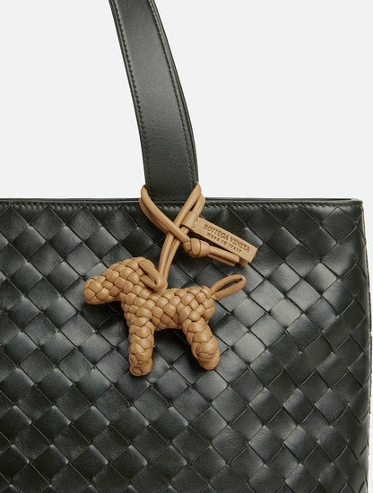Dark praline